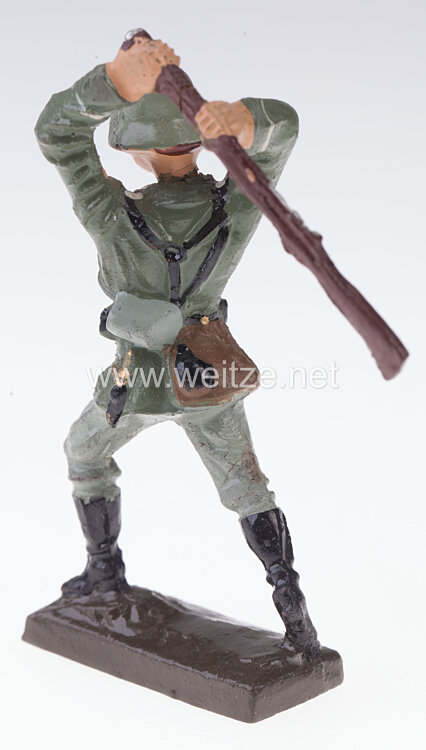 Lineol - Heer Soldat mit Gewehr zuschlagend 