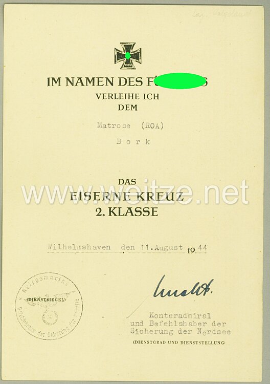 Kriegsmarine - Urkundenpaar für einen Matrosen und späteren Oberleutnant zur See d.R. Bild 2