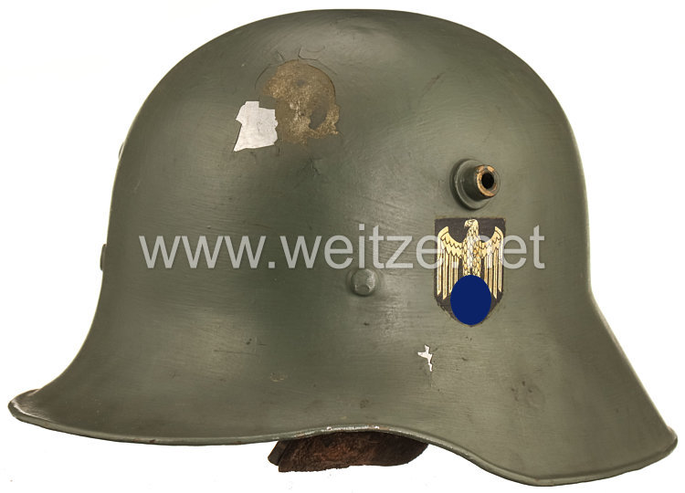 Wehrmacht Paradestahlhelm M 16 mit 2 Emblemen Bild 2