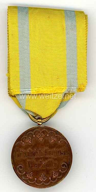 Sachsen Königreich Friedrich-August Medaille in Bronze am Kriegsband . Bild 2