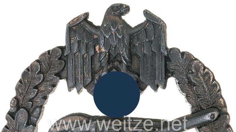 Panzerkampfabzeichen in Bronze 5. Stufe mit Einsatzzahl 