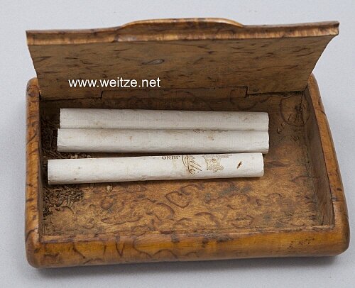 Hölzernes Zigarettenetui mit silberner Auflage, Russland um 1910 Bild 2